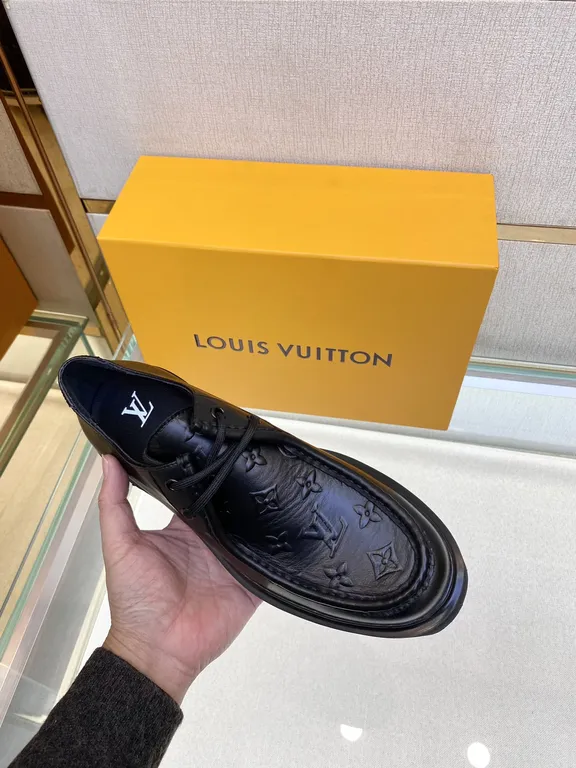 Louis Vuitton Shoe 